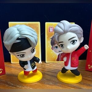 NIB Set of 2 BTS members - V and RM